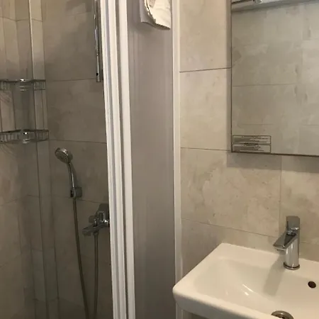 Can Apartments